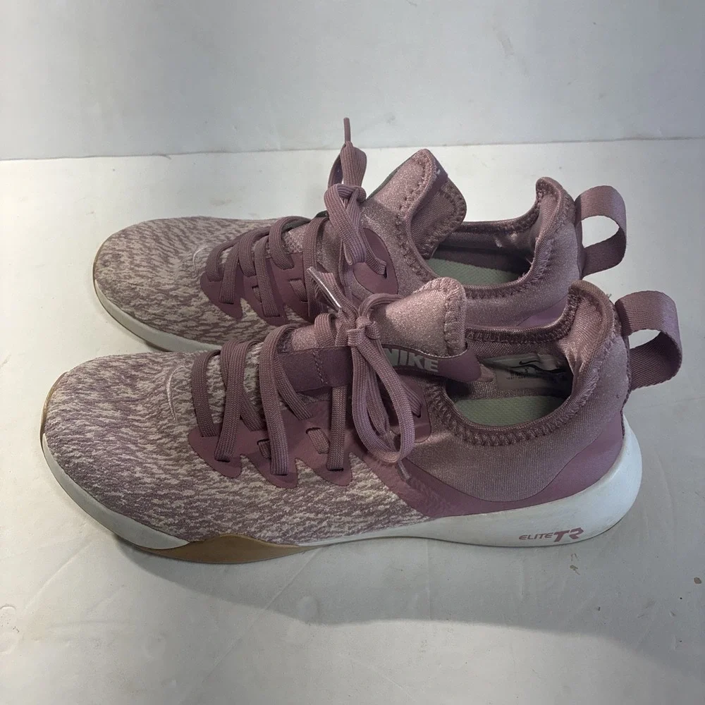 Nike good pre